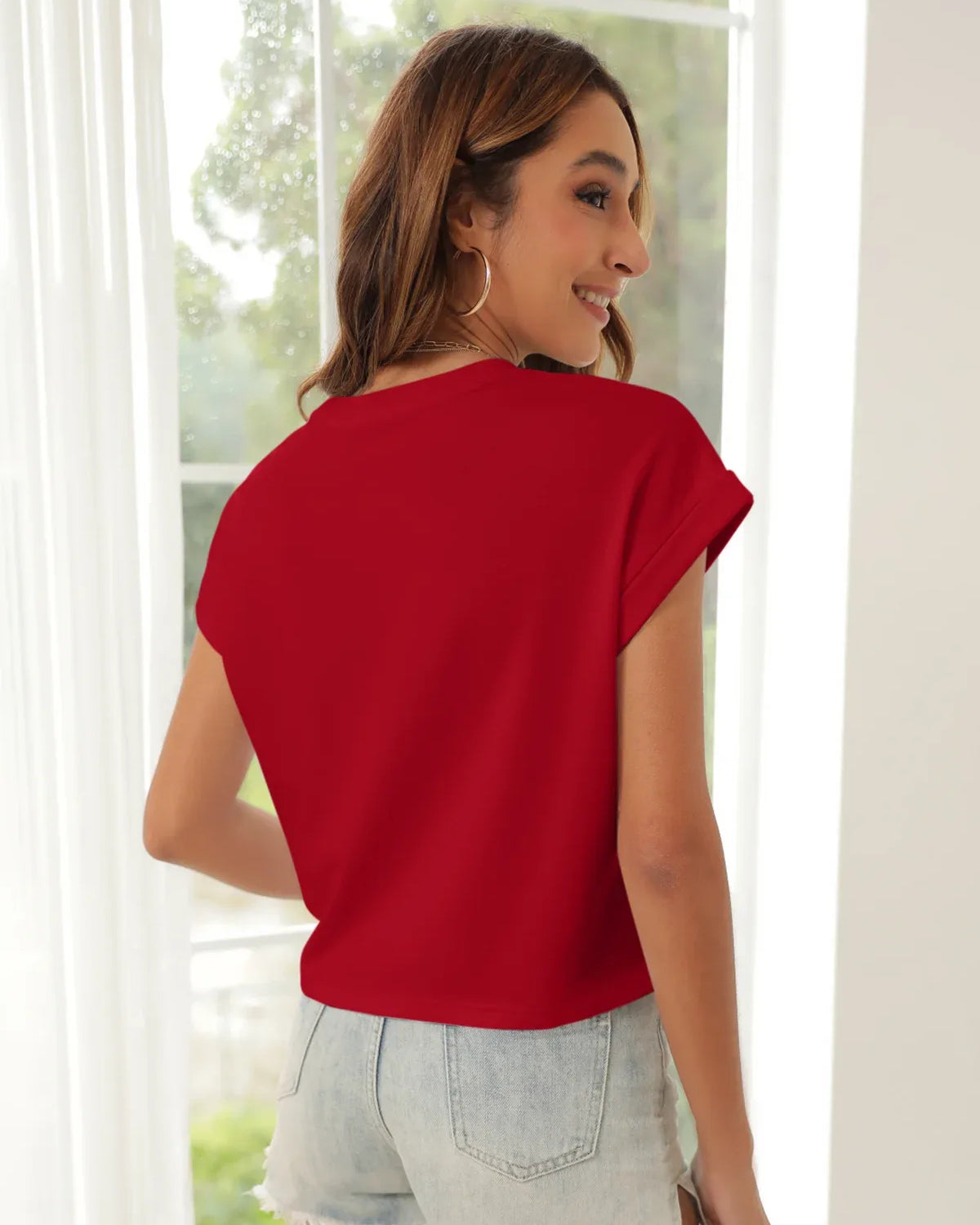Tankaneo Women's Rolled Sleeve Cropped T-Shirt