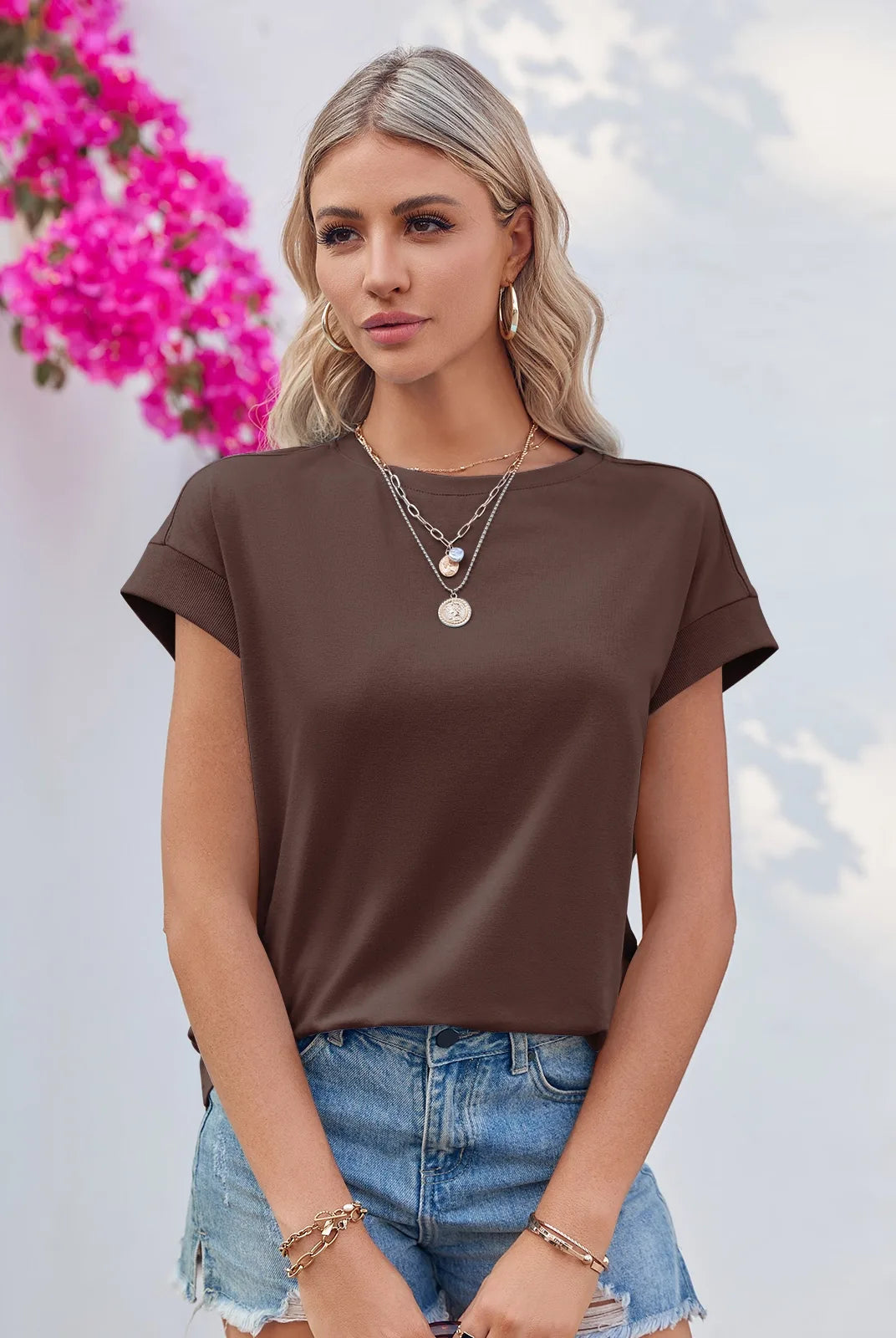 Tankaneo Women's Crew Neck Loose Fit T-Shirt
