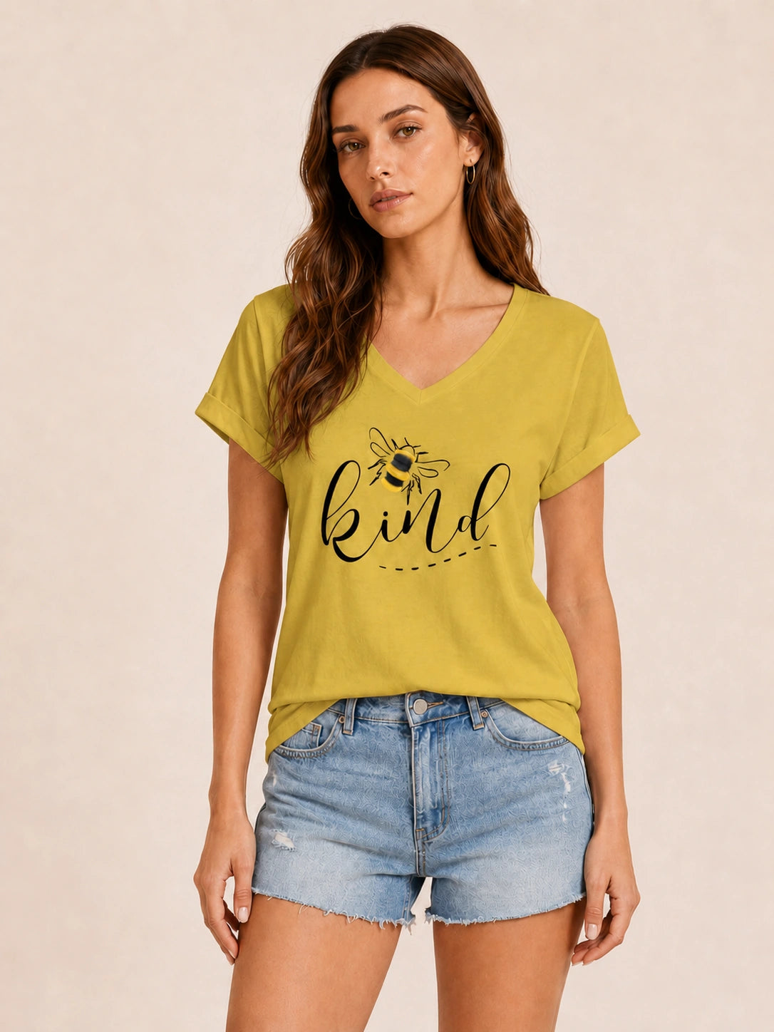 Tankaneo Women's Graphic V-Neck Tee