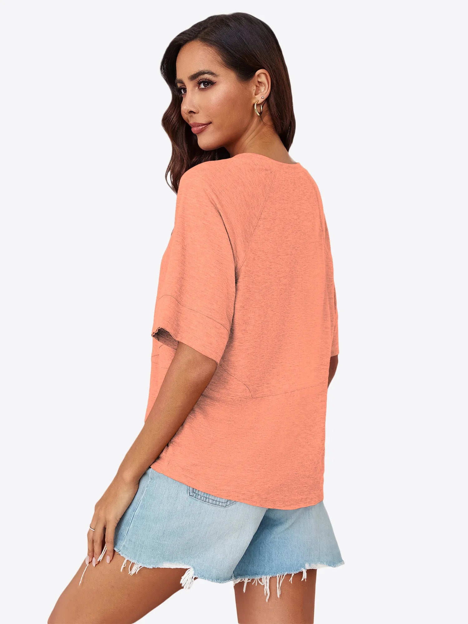 Tankaneo Women's Oversized 3/4 Sleeve Crewneck T-Shirt