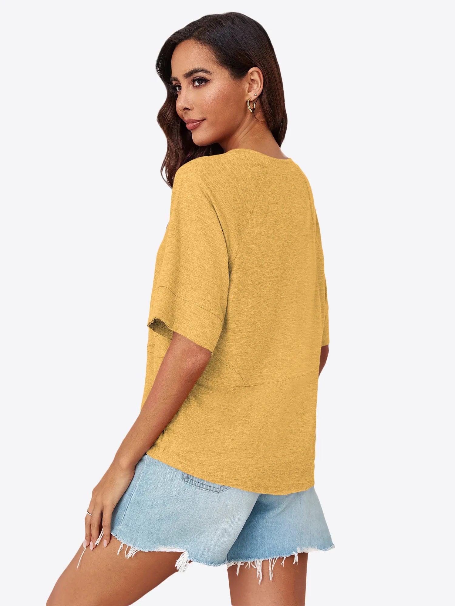 Tankaneo Women's Oversized 3/4 Sleeve Crewneck T-Shirt