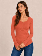 Tankaneo Women's Long Sleeve Henley Tunic Top