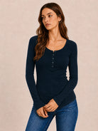 Tankaneo Women's Long Sleeve Henley Tunic Top