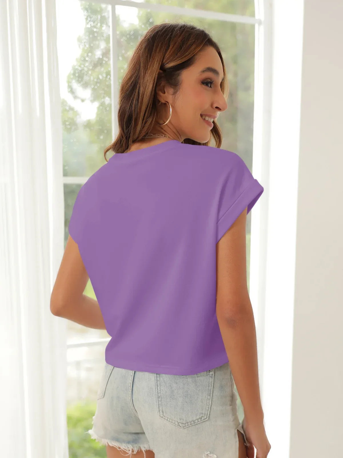 Tankaneo Women's Rolled Sleeve Cropped T-Shirt