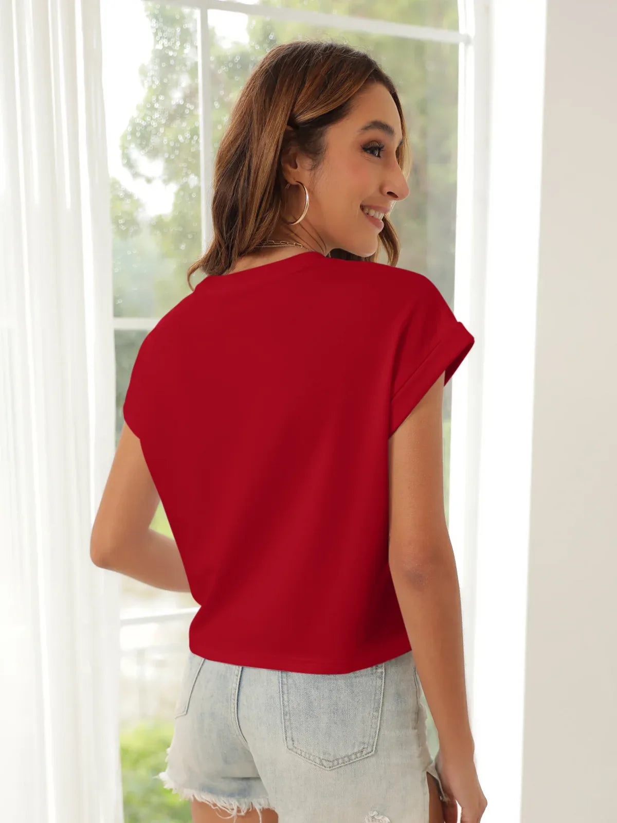 Tankaneo Women's Rolled Sleeve Cropped T-Shirt