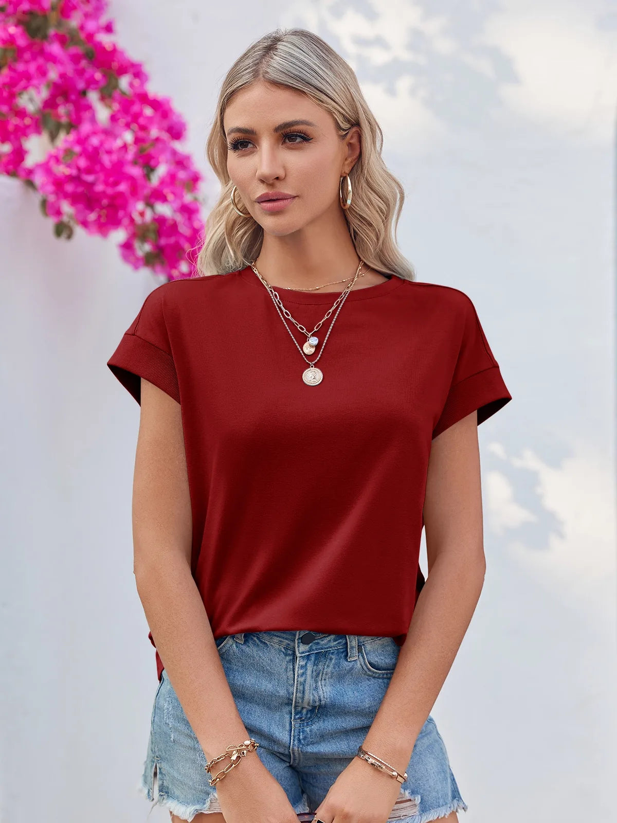 Tankaneo Women's Crew Neck Loose Fit T-Shirt