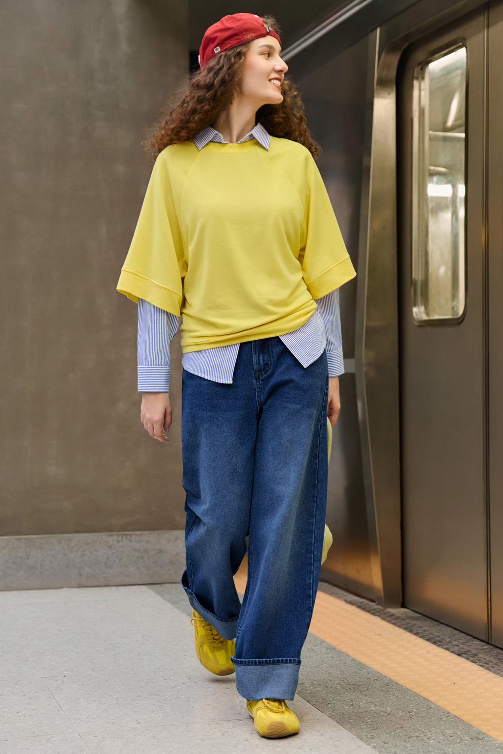 Tankaneo Womens Wide Leg Cuffed Jeans Trendy High Waisted Baggy Boyfriend Casual Denim Pants with Belted