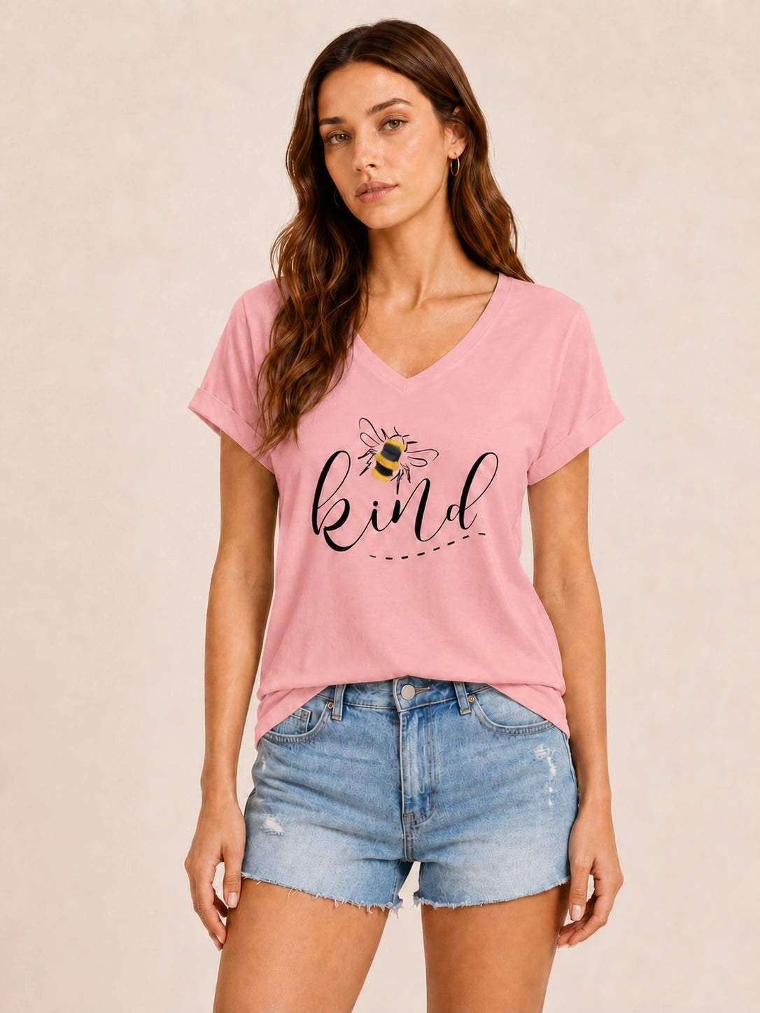 Tankaneo Women's Graphic V-Neck Tee