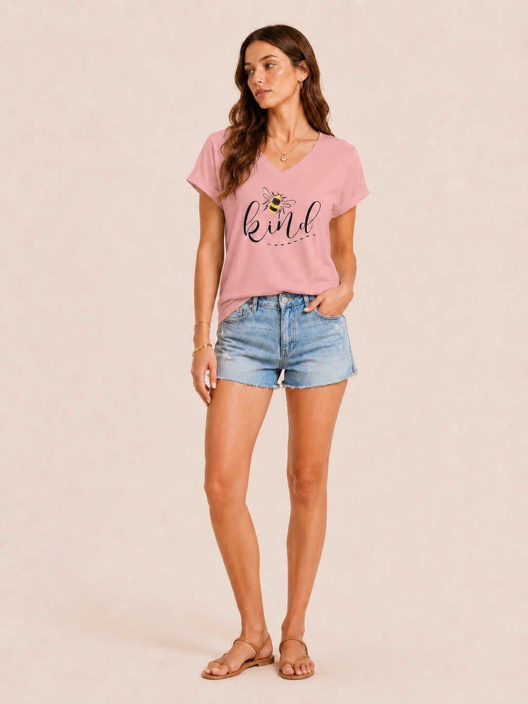 Tankaneo Women's Graphic V-Neck Tee