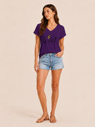 Tankaneo Women's Graphic V-Neck Tee